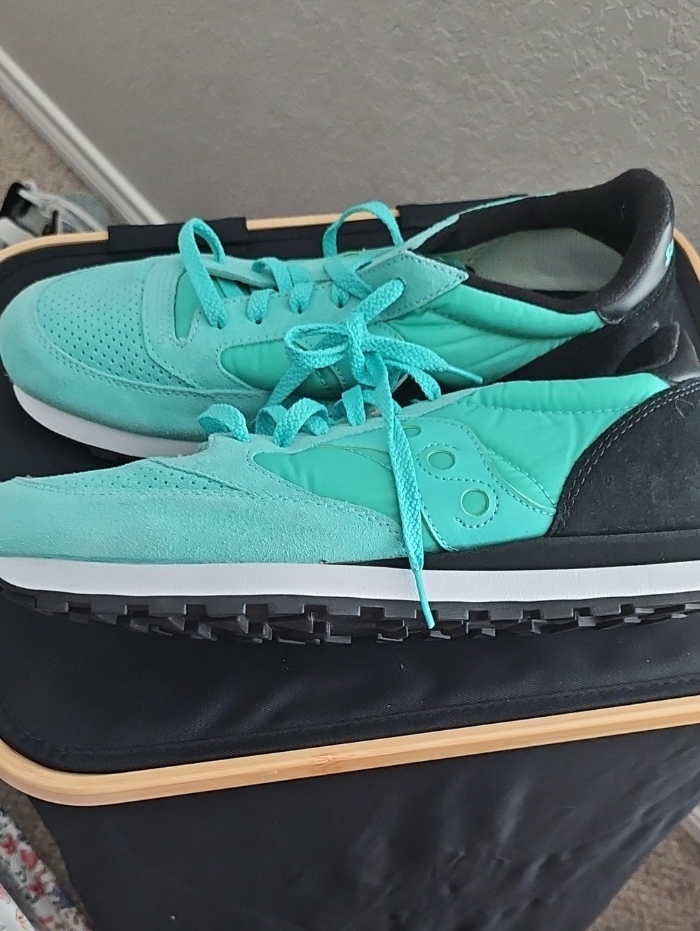 Saucony